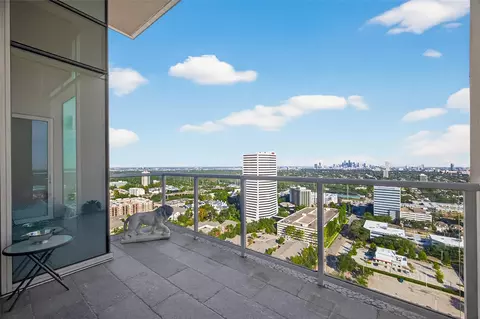 4521 San Felipe St #2602, Houston, TX 77027