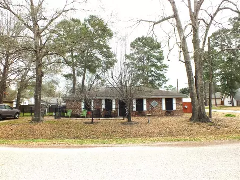 10516 Westgate Dr, Conroe, TX 77385 photo 1