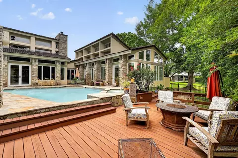 8215 Amber Cove Dr, Humble, TX 77346