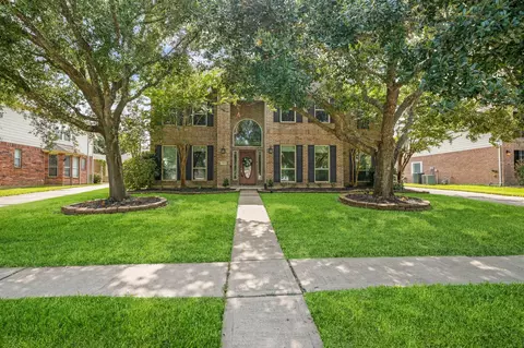 3406 Castle Pond Ct, Pearland, TX 77584