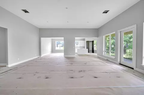 Living - 166 Augusta Dr, Trinity, TX 75862 photo 2 of 5
