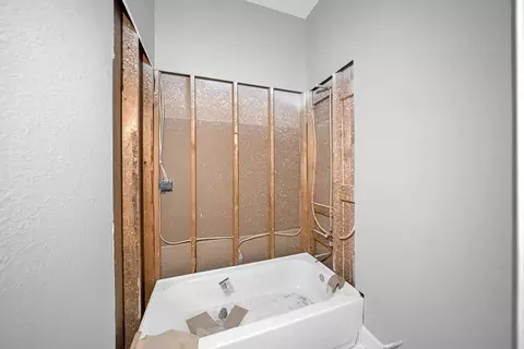 Bath - 166 Augusta Dr, Trinity, TX 75862 photo 1 of 2