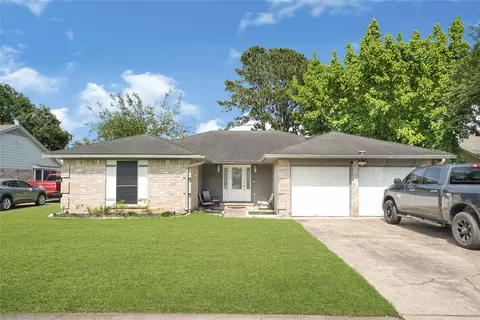 15707 Boulder Oaks Dr, Houston, TX 77084