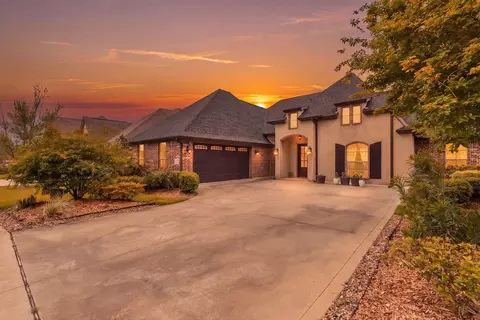 330 Chaple Creek Dr, Lumberton, TX 77657