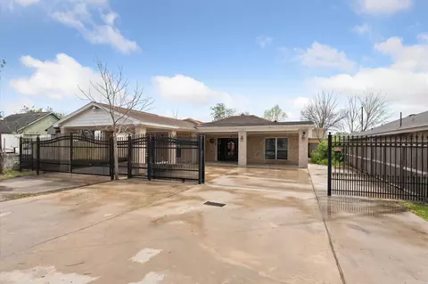 14022 Greenville St, Houston, TX 77015