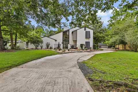 20 Little John Ln, Dayton, TX 77535