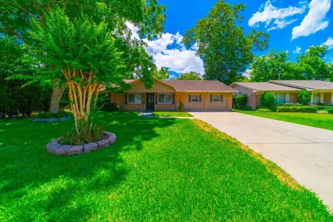 9517 Truscon Dr, Houston, TX 77080