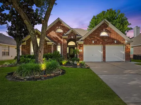 9414 Skipping Stone Ln, Houston, TX 77064