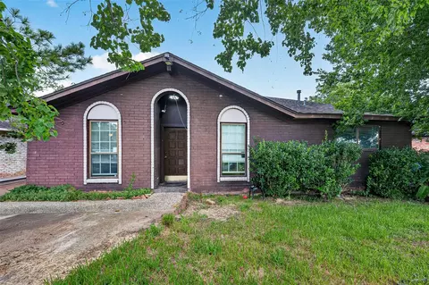 1318 2nd St, League City, TX 77573