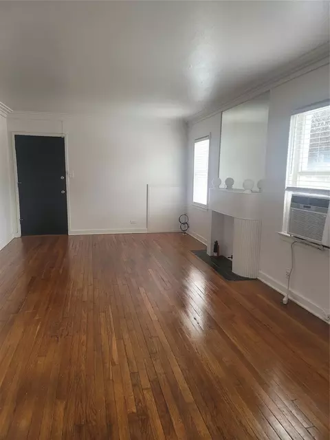 1920 Binz St #6, Houston, TX 77004