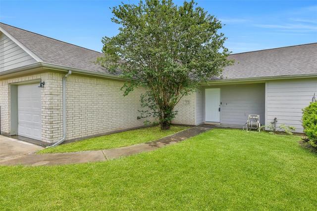 1 Prairie Knoll Dr # C, Santa Fe, TX 77510