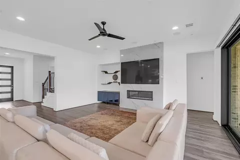 Living - 2523 Quickstep Ct, Katy, TX 77493 photo 3 of 3