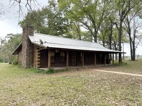 1393 County Road 4020, Crockett, TX 75835