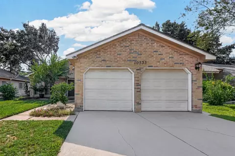 10535 Walnut Glen Dr, Houston, TX 77064