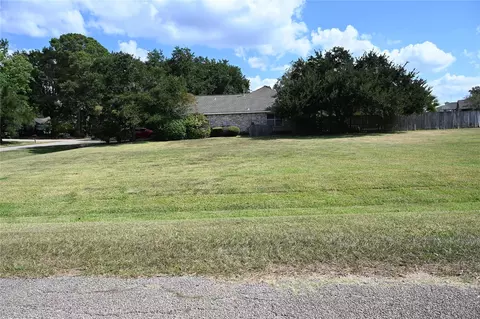 00000 W Shore Dr, Willis, TX 77318
