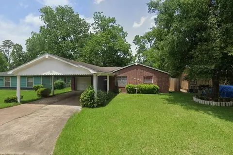 7635 Claiborne St, Houston, TX 77016