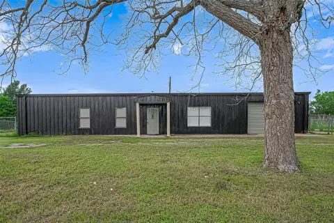 8017 Colorado St, Wharton, TX 77488
