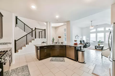 4623 Painted Bunting Ln, Baytown, TX 77521