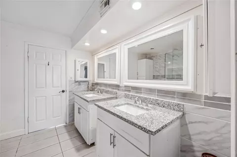 2574 Marilee Ln #2, Houston, TX 77057