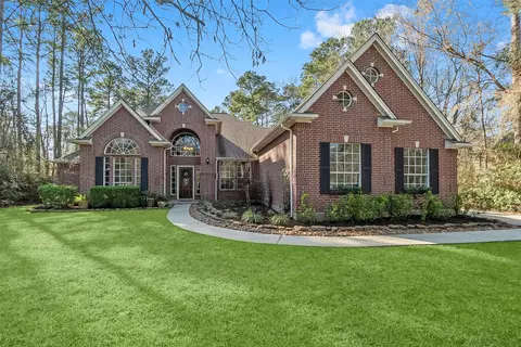 9520 Chasewood Blvd, Conroe, TX 77304