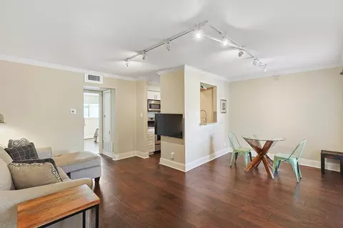 3402 Garrott St #15, Houston, TX 77006
