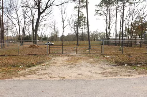 21820 Cherry St, New Caney, TX 77357