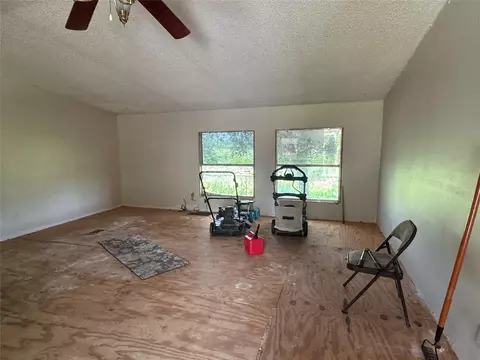 Living - 809 Campbell Rd, Eagle Lake, TX 77434 photo 3 of 3