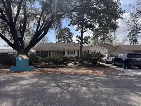809 W Semands, Conroe, TX 77301