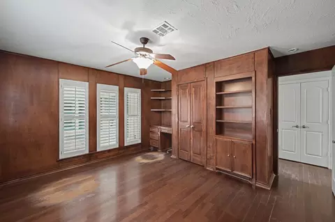 Bedroom - 23 Amherst Ct, Conroe, TX 77304 photo 2 of 3