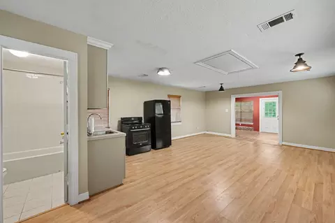 Living - 23 Amherst Ct, Conroe, TX 77304 photo 5 of 6