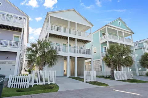 3807 Neptune, Galveston, TX 77554