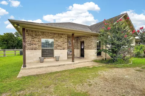 Exterior - 4001 Golden Eagle Dr, Bryan, TX 77808 photo 2 of 3