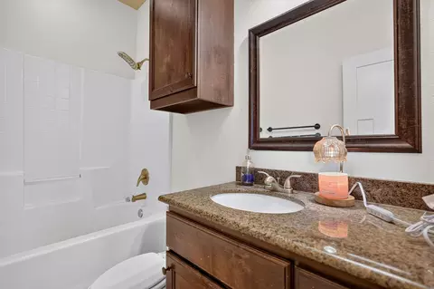 Bath - 4001 Golden Eagle Dr, Bryan, TX 77808 photo 7 of 8
