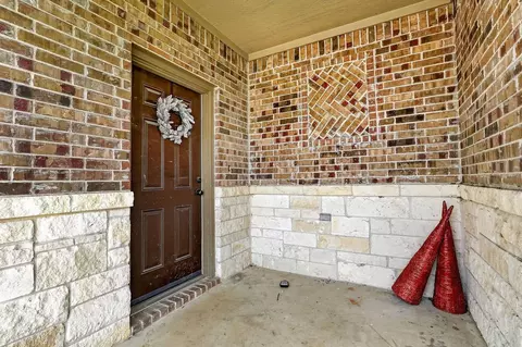 Entry Way - 4001 Golden Eagle Dr, Bryan, TX 77808 photo 2 of 5