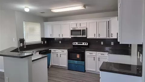 4121 Mallow St #A/B, Houston, TX 77051
