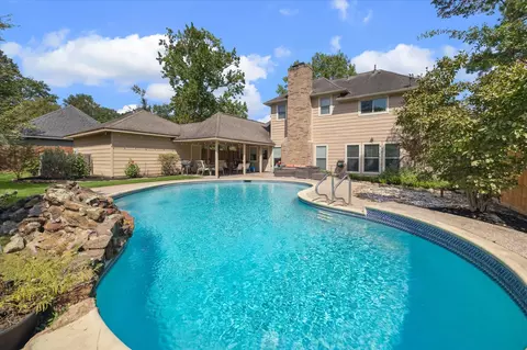 2923 Forest Garden Dr, Kingwood, TX 77345