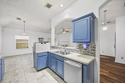 Kitchen - 5242 Sherilynn Dr, Spring, TX 77373 photo 2 of 2