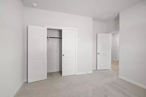 Bedroom - 16968 Hazelnut Dr, Conroe, TX 77302 photo 4 of 5