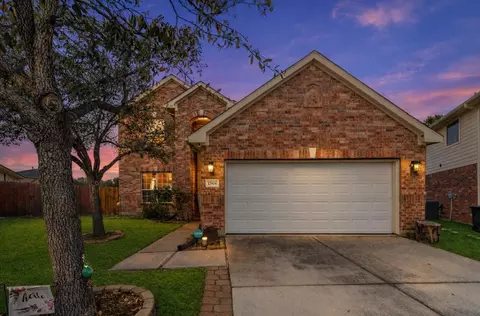 17806 Serene Shore Dr, Cypress, TX 77429