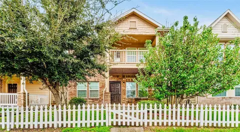 7255 Autumn Sun Dr, Houston, TX 77083