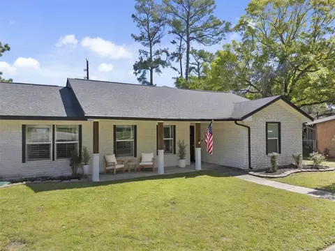 Exterior - 102 Enchanted Oaks Ct, Spring, TX 77388 photo 3 of 10