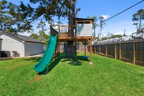 Exterior - 102 Enchanted Oaks Ct, Spring, TX 77388 photo 2 of 10