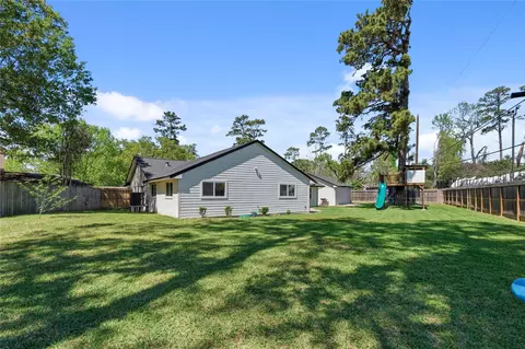 Exterior - 102 Enchanted Oaks Ct, Spring, TX 77388 photo 5 of 10