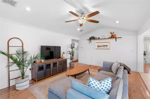 Living - 102 Enchanted Oaks Ct, Spring, TX 77388 photo 1 of 1