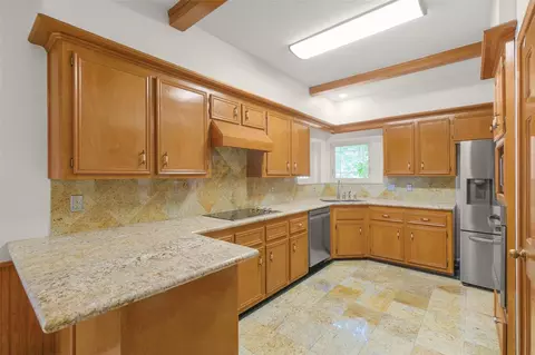 Kitchen - 9727 Pine Pass Drive Dr, Houston, TX 77070 photo 3 of 5