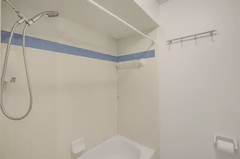 Bath - 9727 Pine Pass Drive Dr, Houston, TX 77070 photo 1 of 6