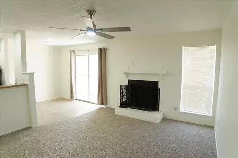 7600 Emmett F Lowry Expy #205, Texas City, TX 77591