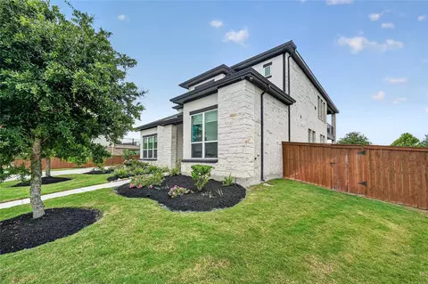 Exterior - 9827 Wright Dr, Manvel, TX 77578 photo 5 of 10