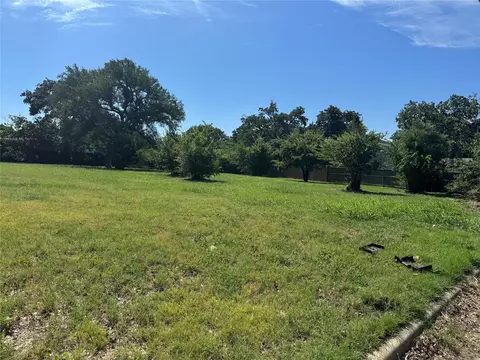 5900 Dallas Ave, Fort Worth, TX 76112