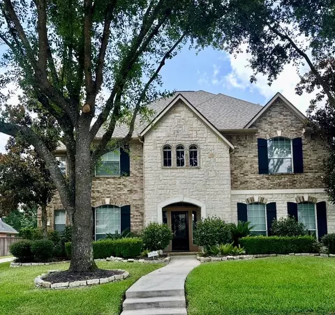 8106 Clearwater Xing, Humble, TX 77396